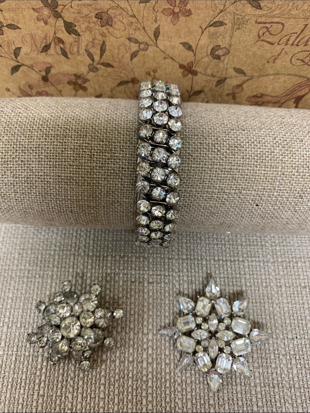 AIR-FLEX Vintage Expandable Rhinestone Bracelet and 2 Vintage Starburst Pins